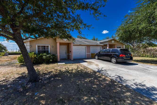 1139 Wright Street - Photo 1