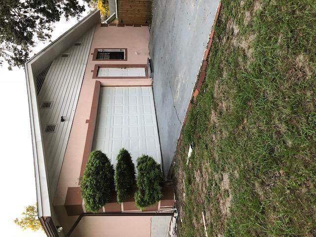 5521 Valley Oak Road - Photo 1
