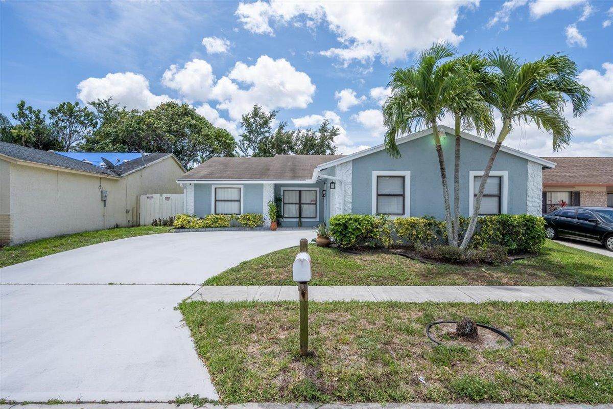 5858 Lincoln Circle - Photo 1