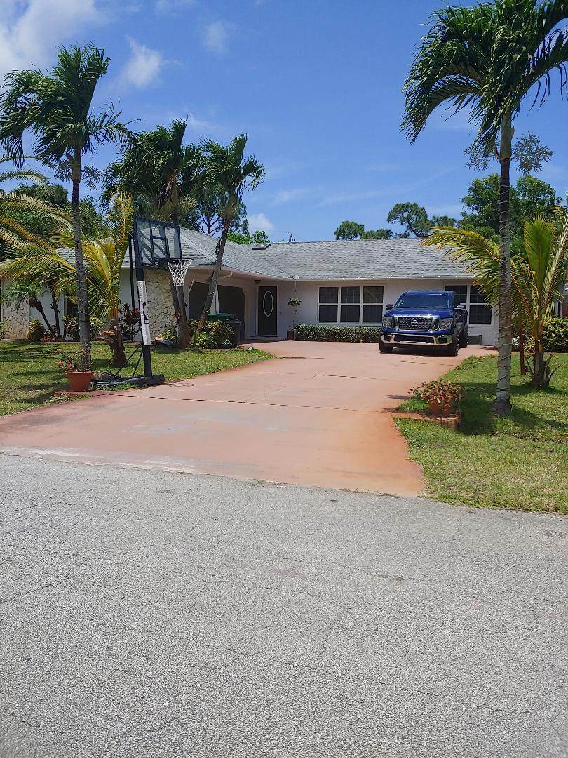 2309 Luau Avenue - Photo 1