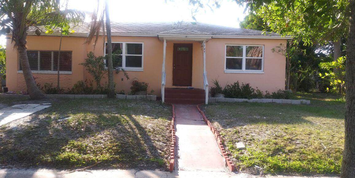 1121 Colonial Road - Photo 1