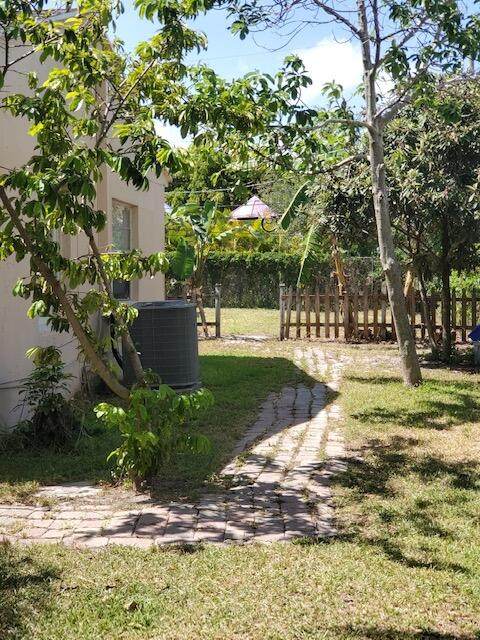 4339 Cocoanut Rd Road - Photo 1