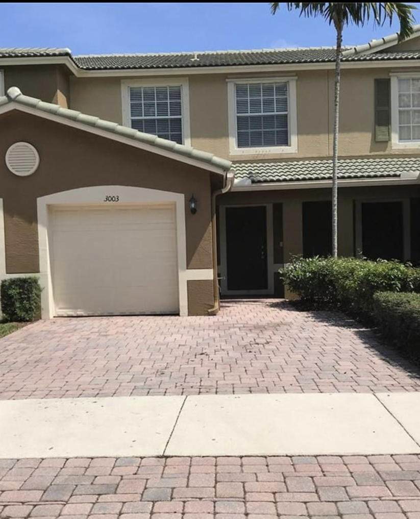 3003 Lexington Lakes Drive - Photo 1
