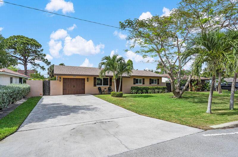 255 6th Street - Photo 1
