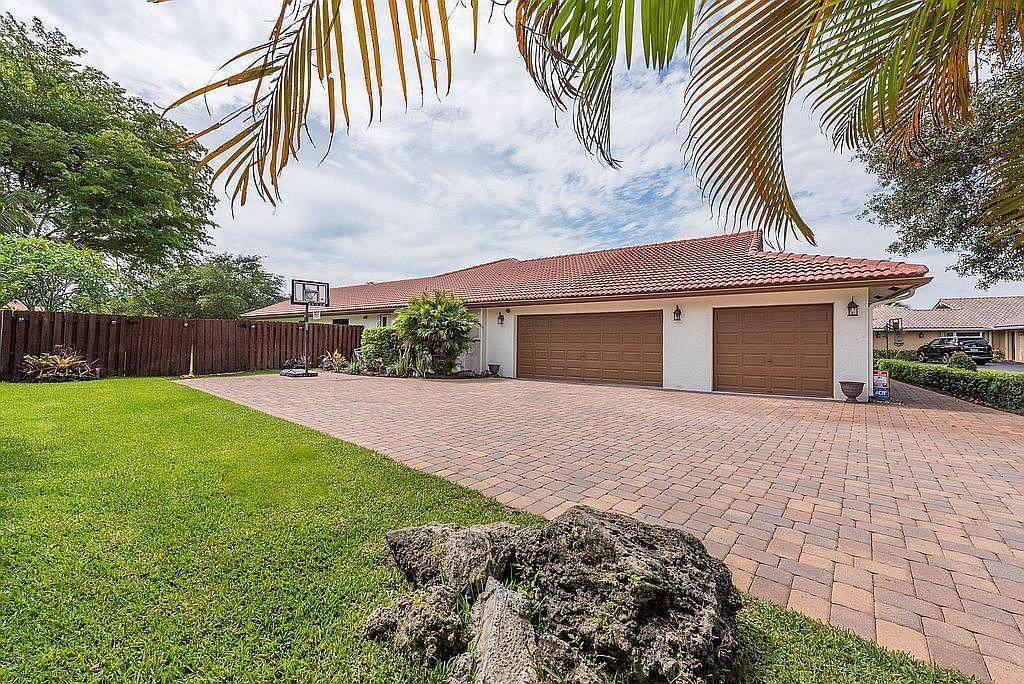 22300 Solitude Drive Drive - Photo 1