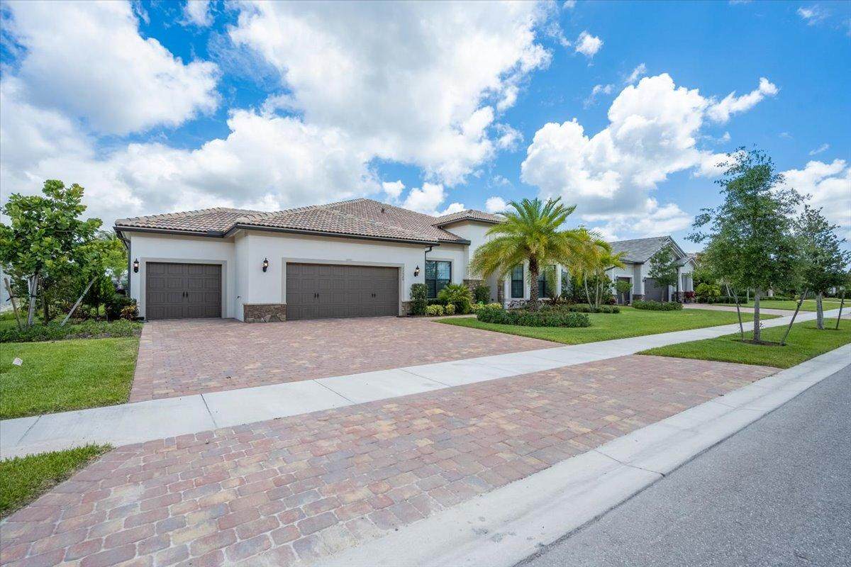 11529 Jeannine Street - Photo 1
