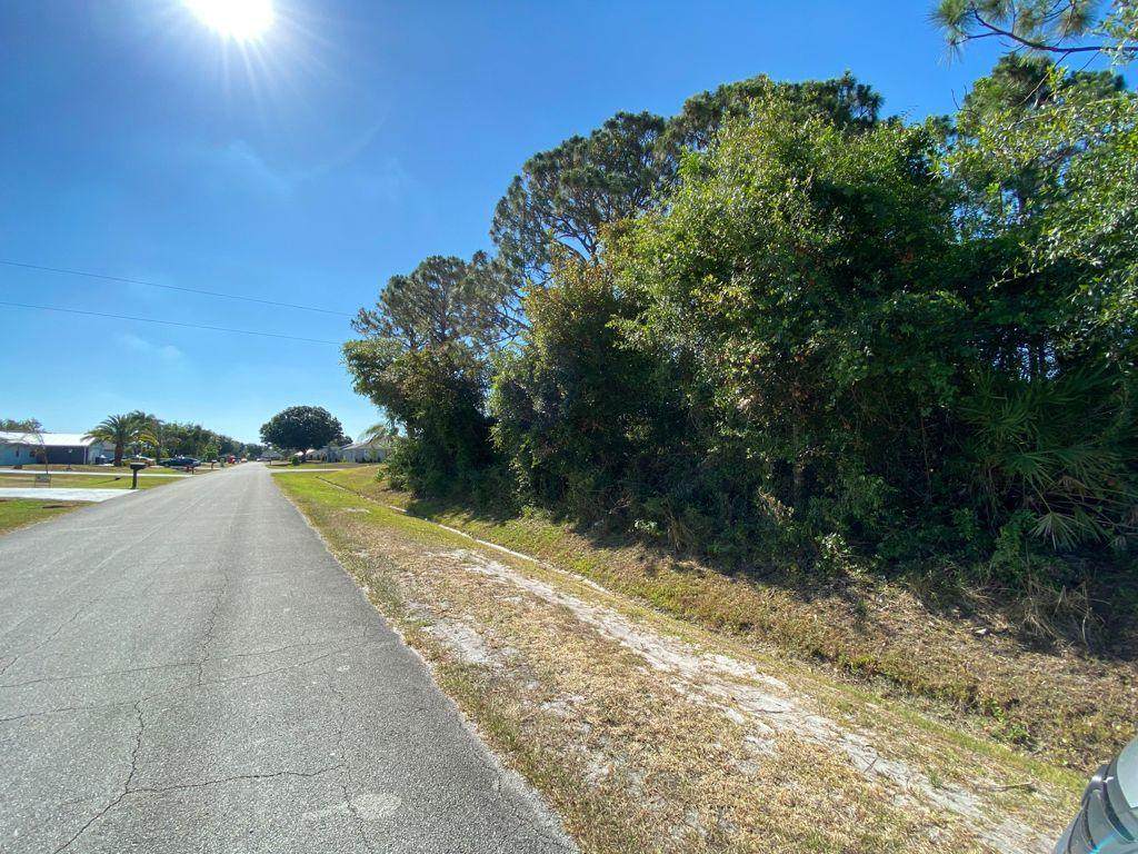 598 Dwight Avenue - Photo 1