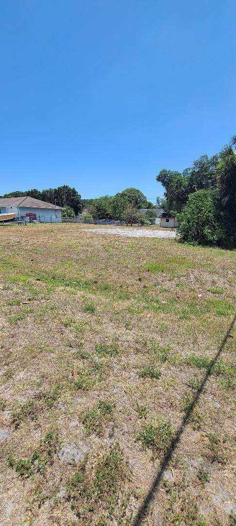 7201 Georges Road - Photo 1