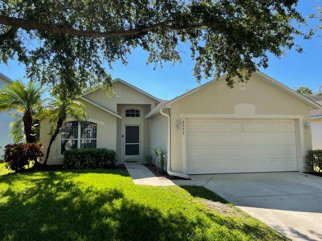 2557 12th Square - Photo 1
