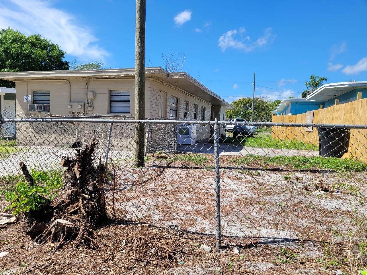810 17th Street - Photo 1