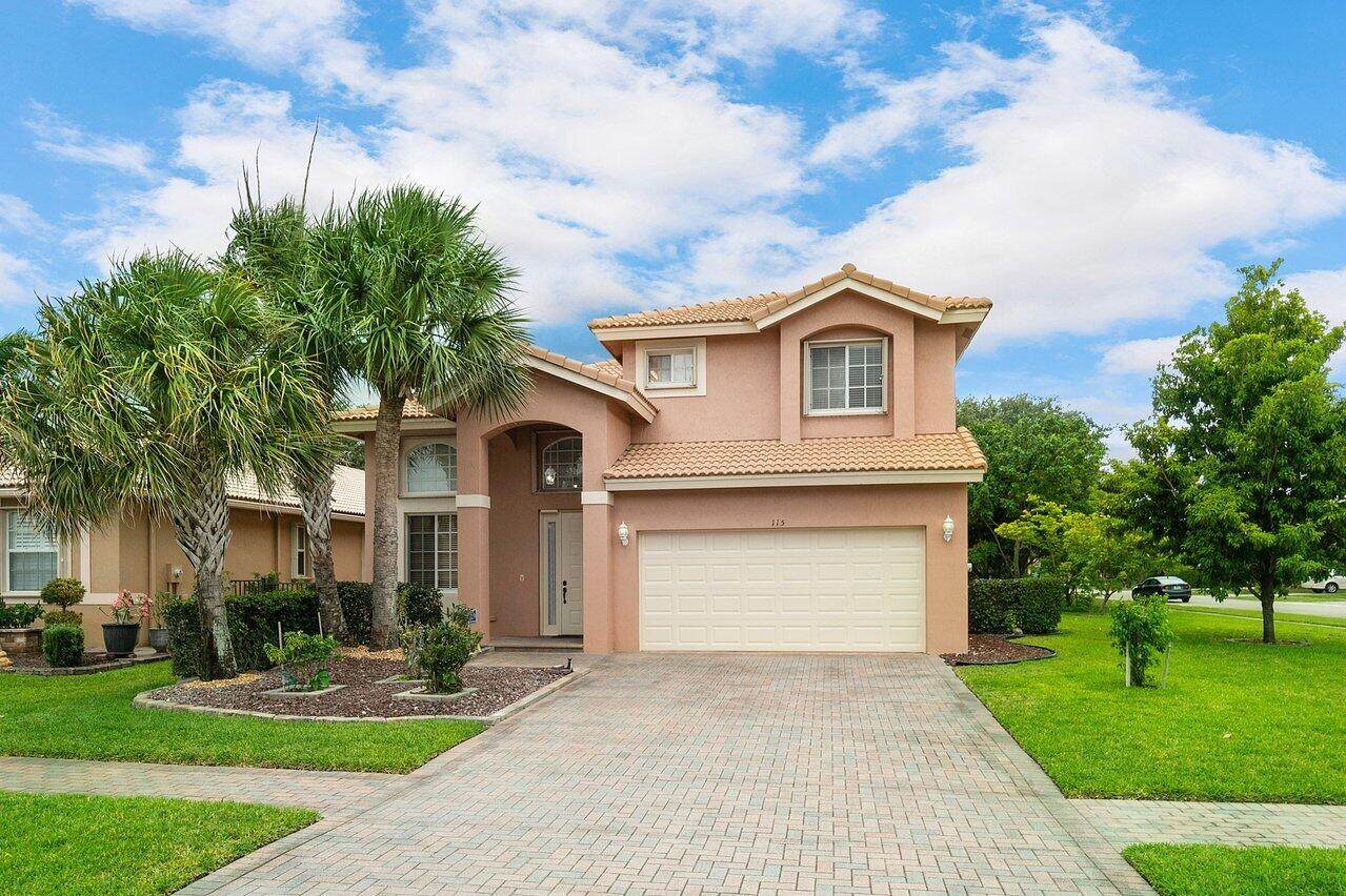 115 Sarona Circle - Photo 1