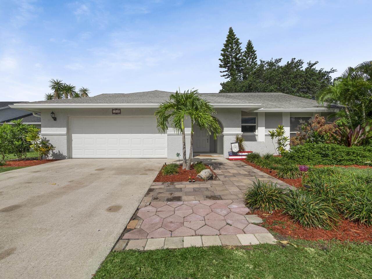 1343 Pinetta Circle - Photo 1