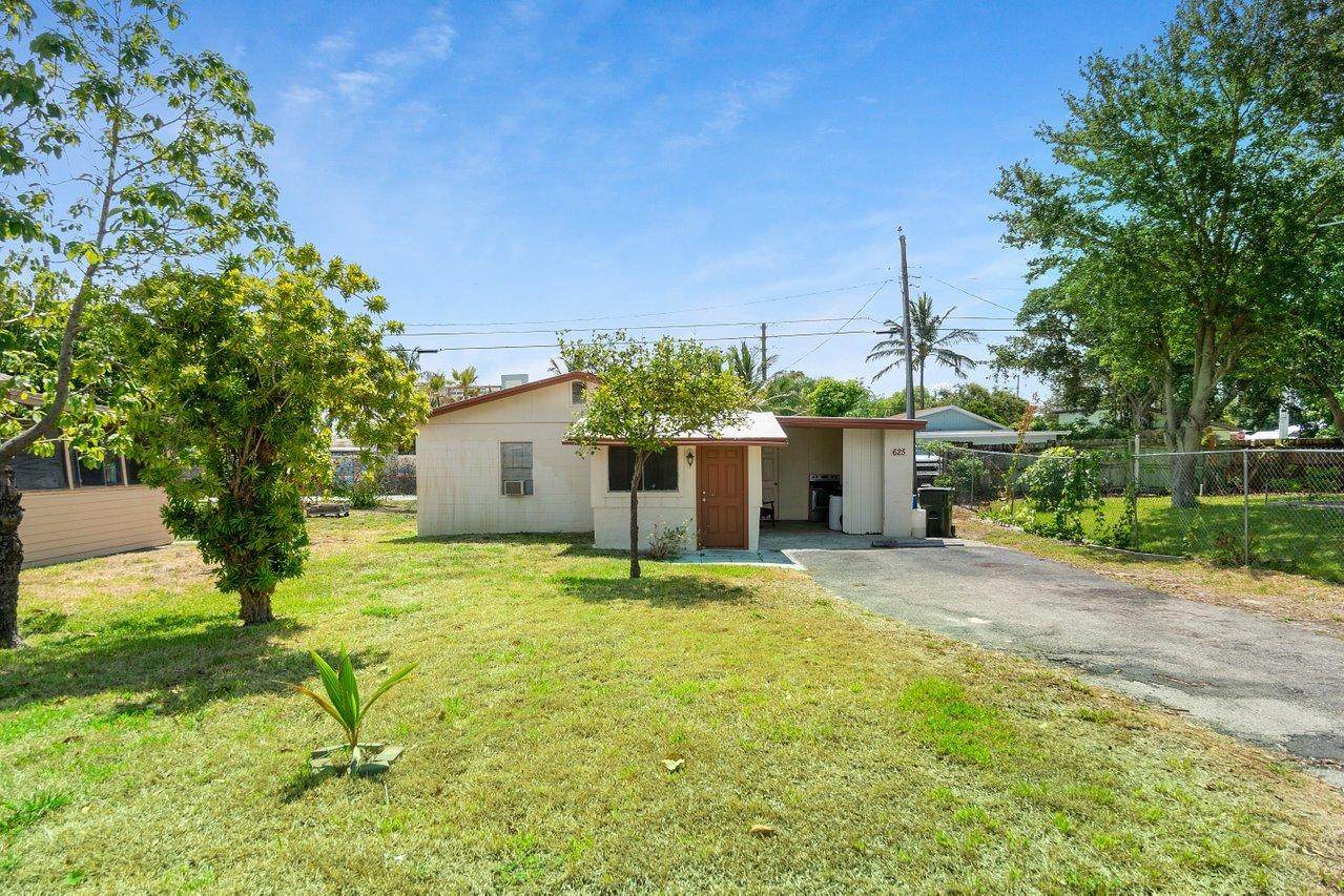 625 3rd Avenue - Photo 1