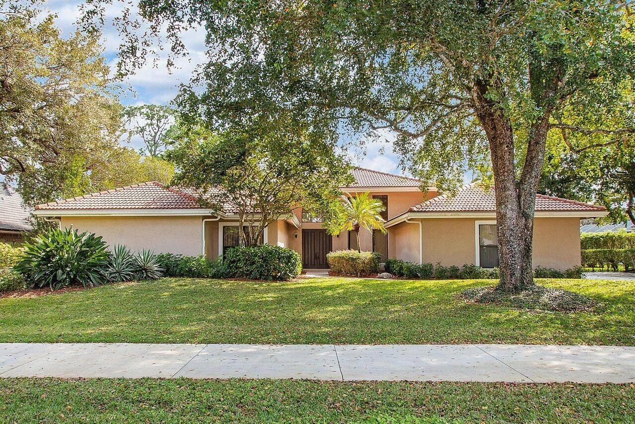 1744 Breakers West Boulevard - Photo 1