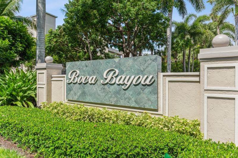 9 Royal Palm Way - Photo 1