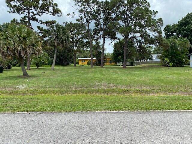 7007 Fort Walton Avenue - Photo 1