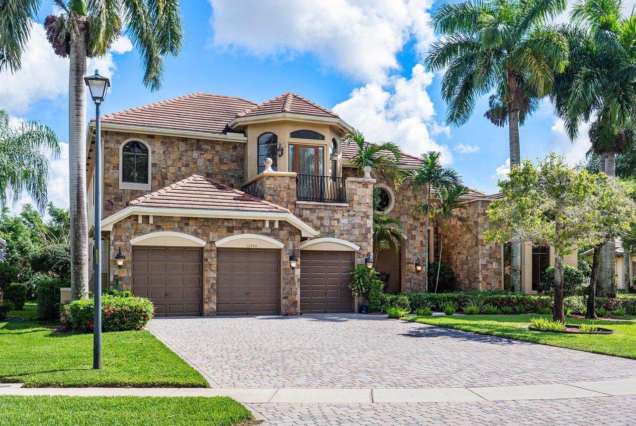 10740 Versailles Boulevard - Photo 1