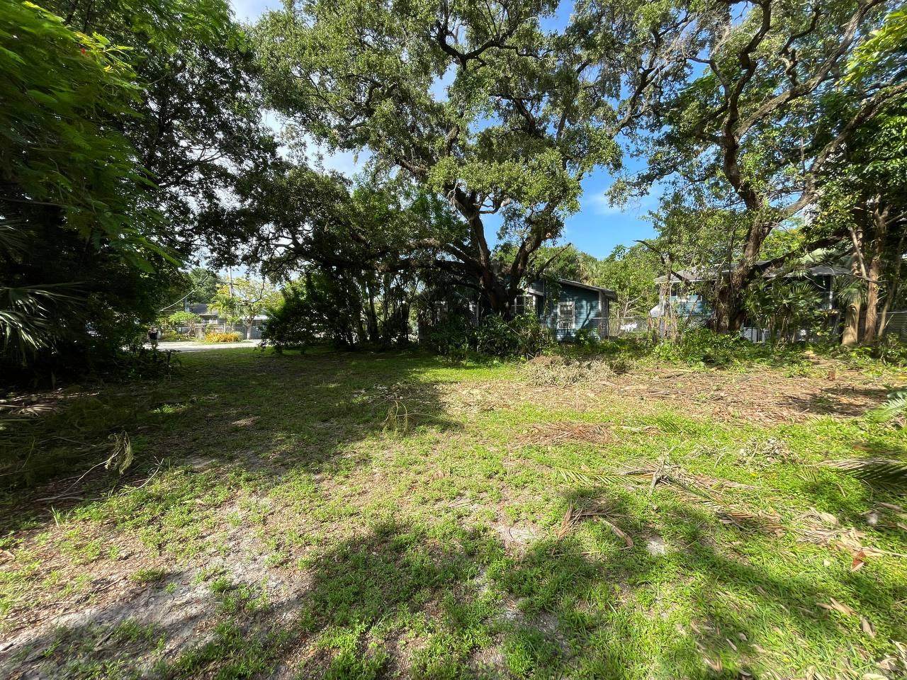 720 2nd Court - Photo 1