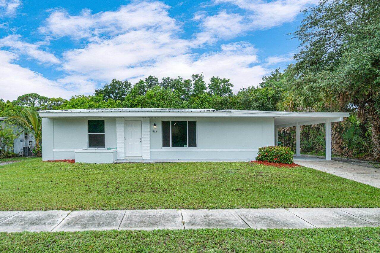 280 Banyan Drive - Photo 1