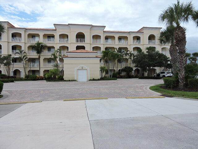 10 Harbour Isle Drive - Photo 1