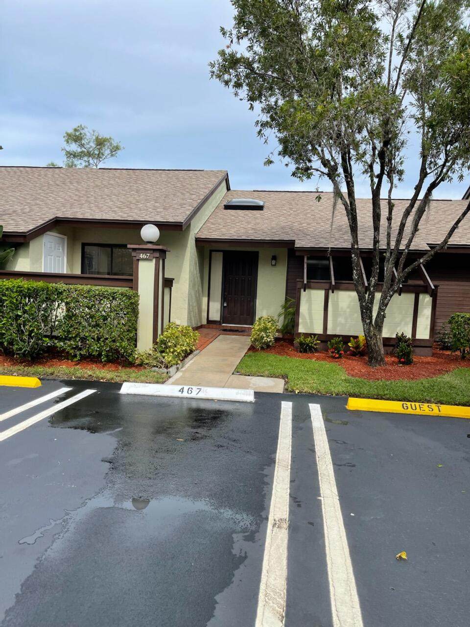 467 Long Bow Court - Photo 1