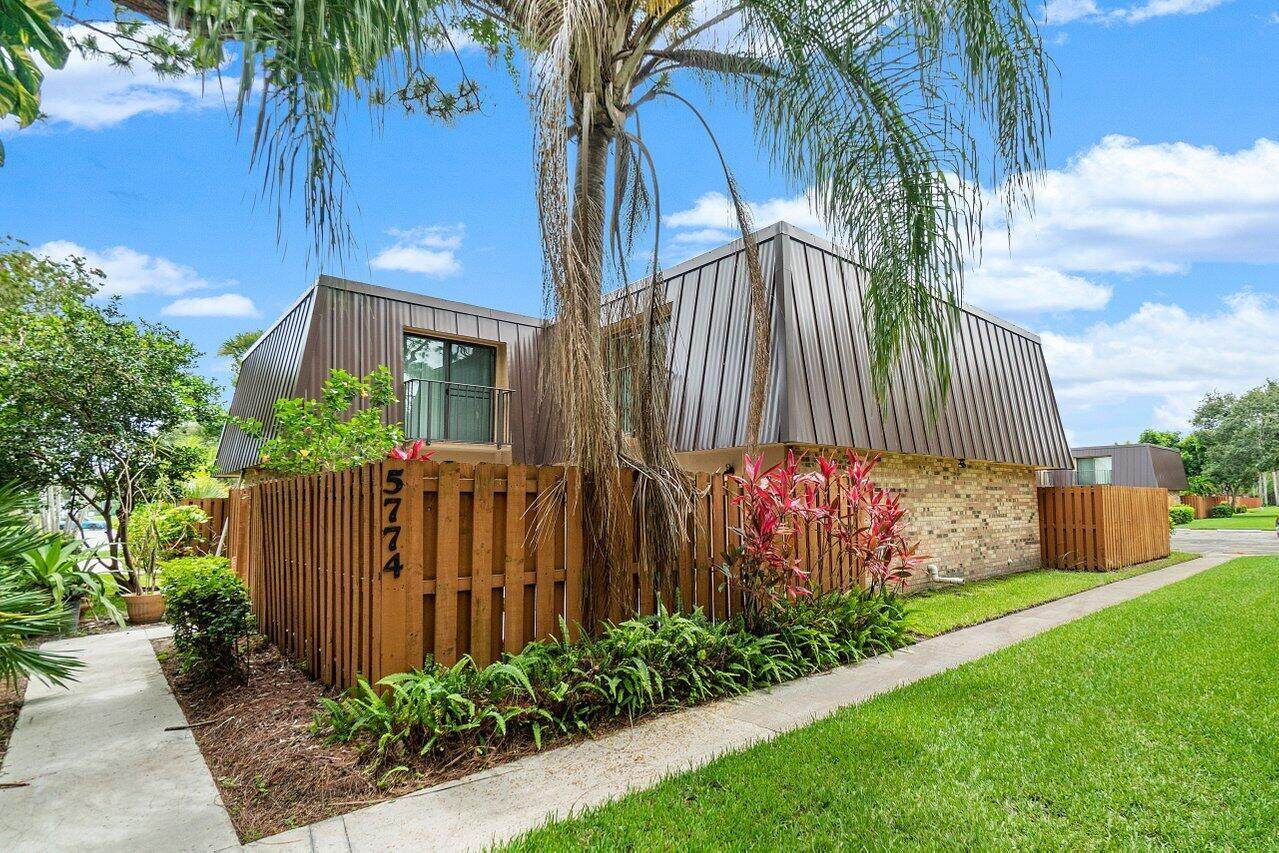 5774 Windsong Lane - Photo 1