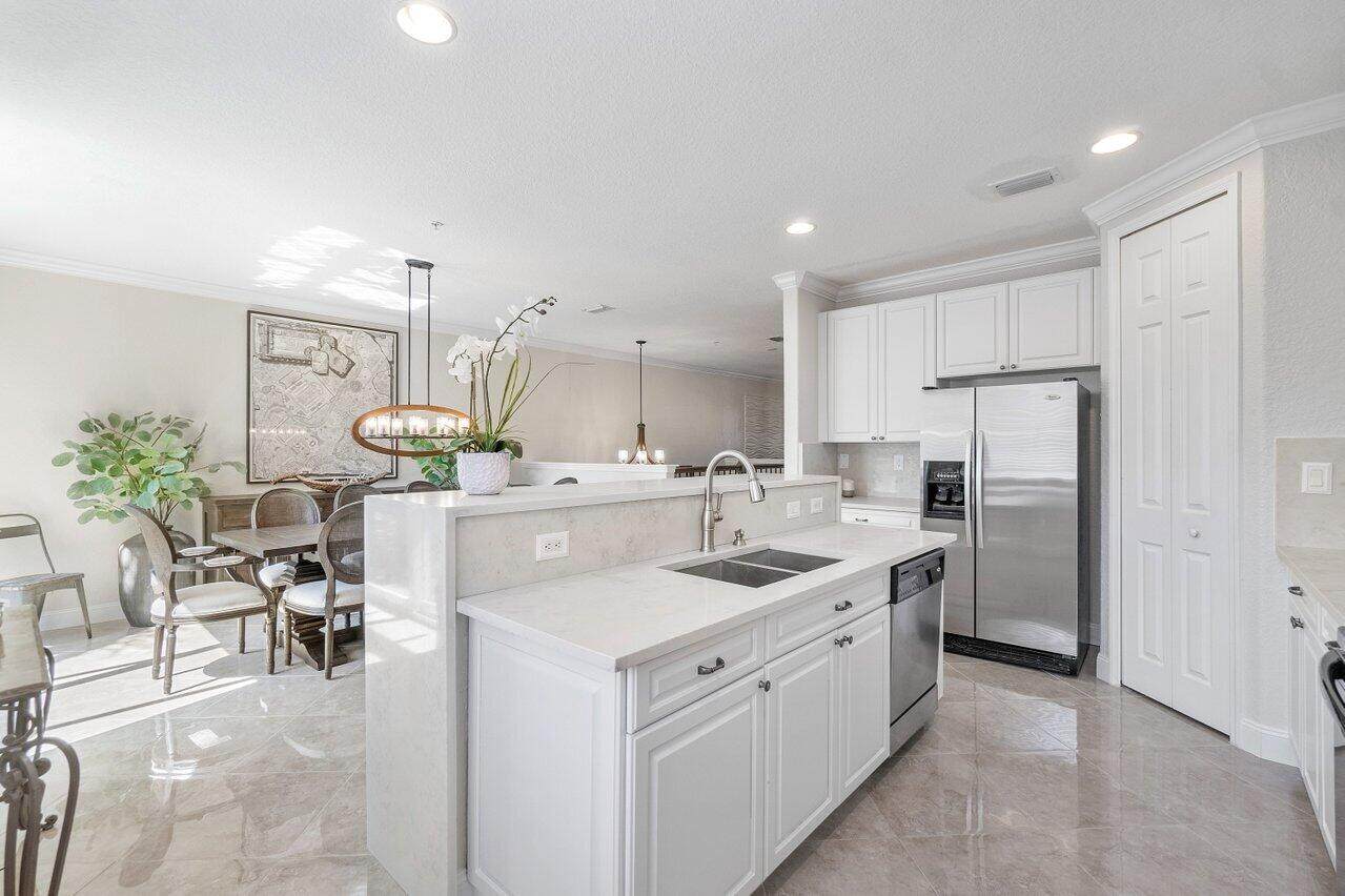 3018 Waterside Circle - Photo 1