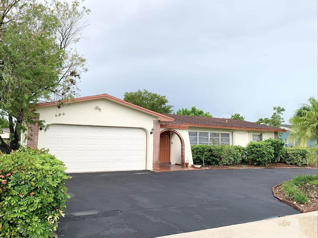8116 73 Terrace - Photo 1