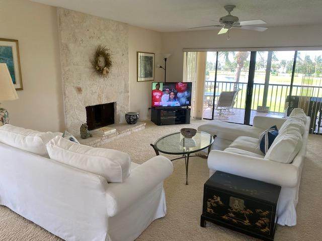 1604 Clubhouse Circle - Photo 1