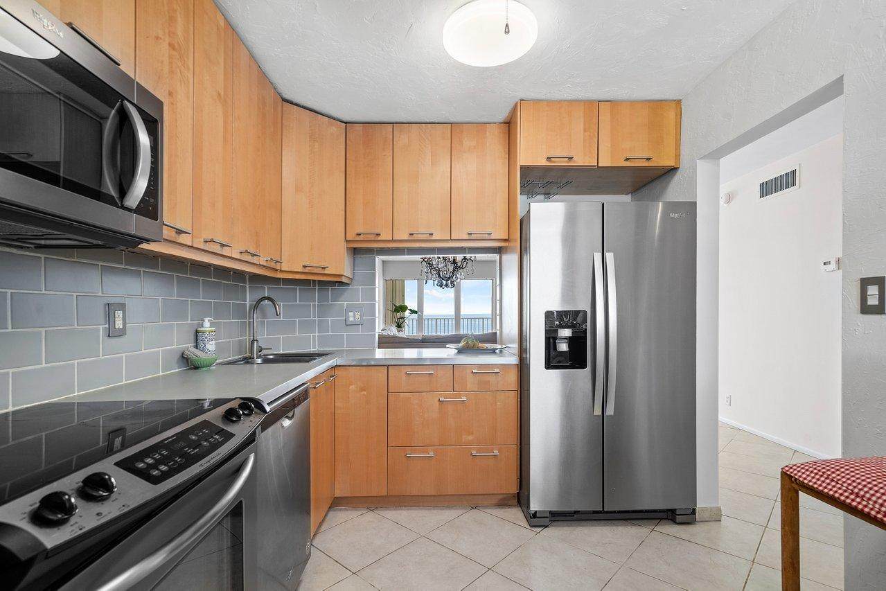 750 Ocean Boulevard - Photo 1