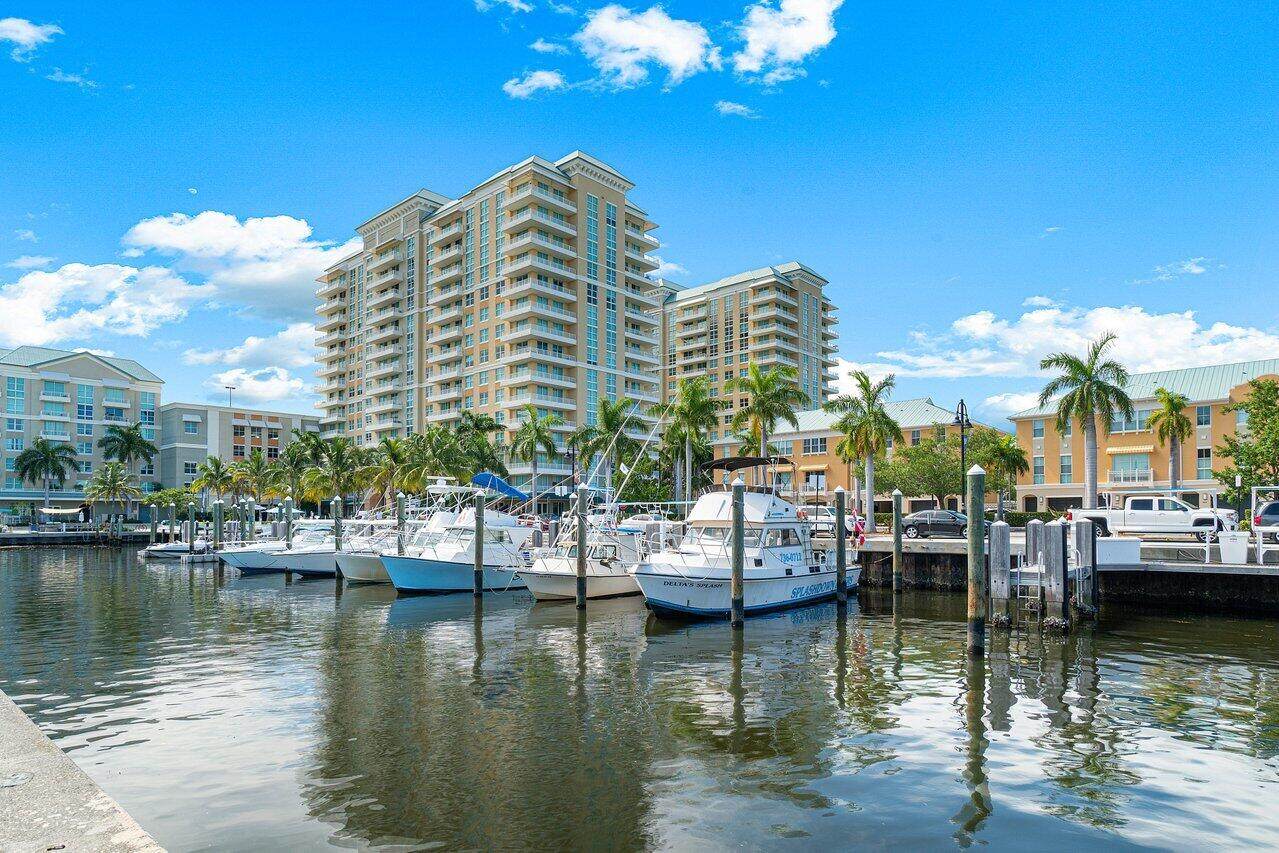 625 Casa Loma 407 Boulevard - Photo 1