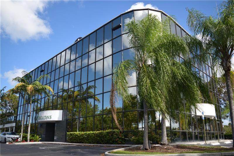 10001 Oakland Park Boulevard - Photo 1