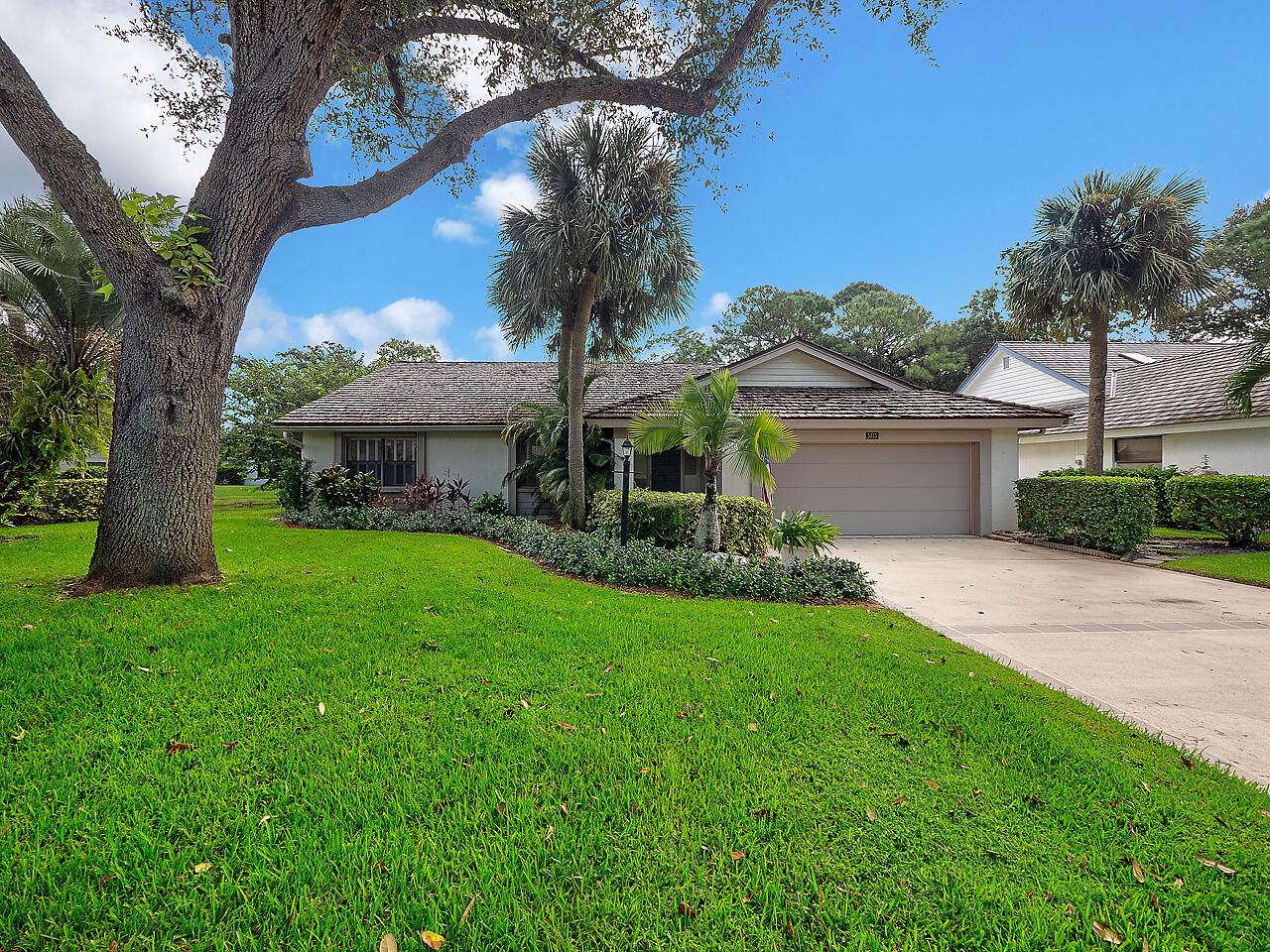 5815 Stonewood Court - Photo 1