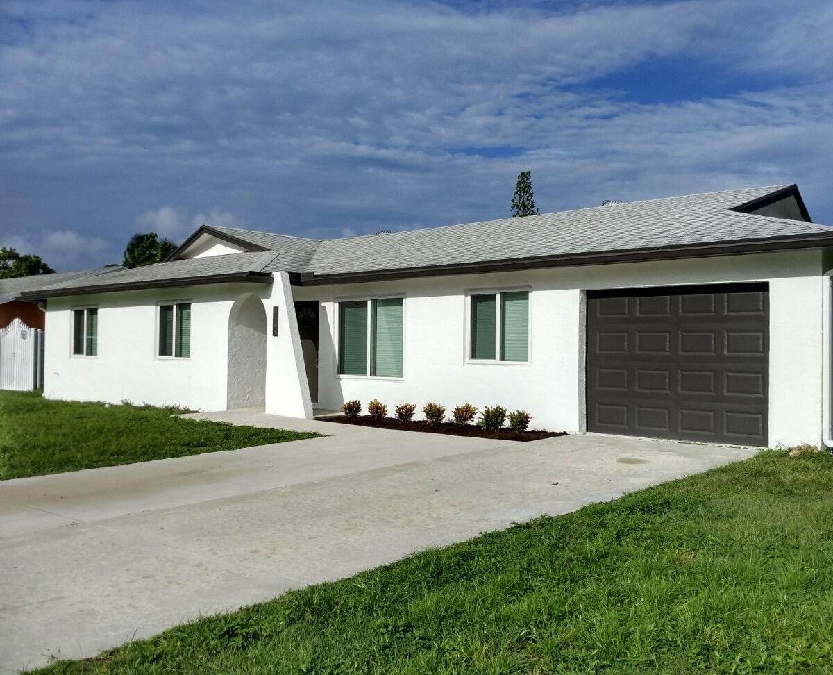 121 Swan Parkway - Photo 1