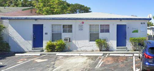 809 20th Street - Photo 1