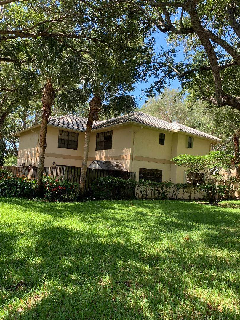 2938 22nd Circle - Photo 1