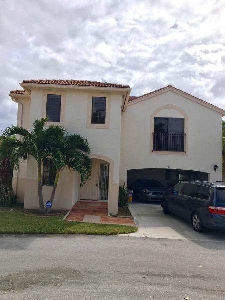 1731 Shoreside Circle - Photo 1