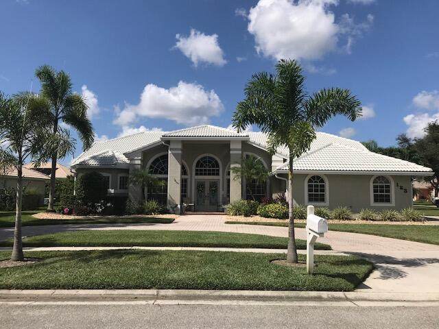 123 Kapok Crescent - Photo 1