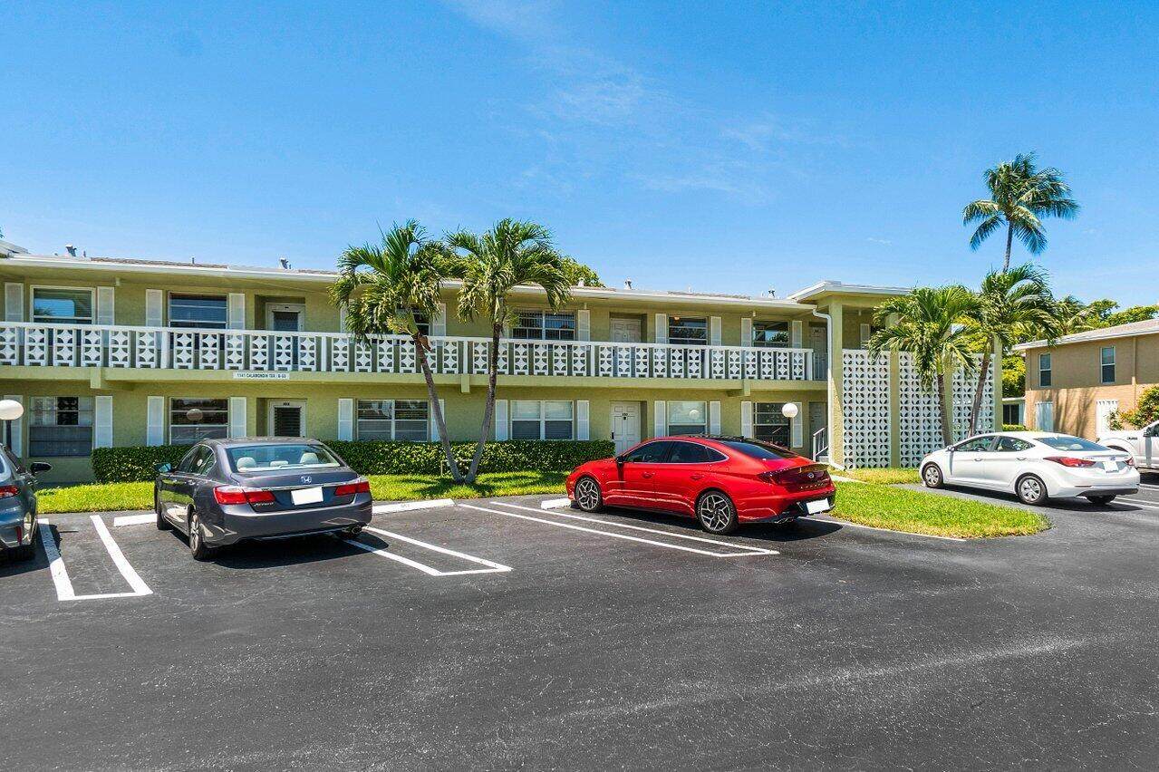 1141 Calamondin Terrace - Photo 1