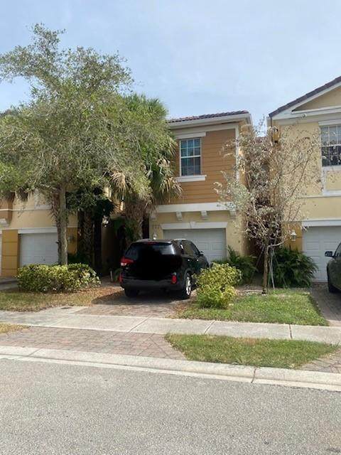 777 Pipers Cay Drive - Photo 1