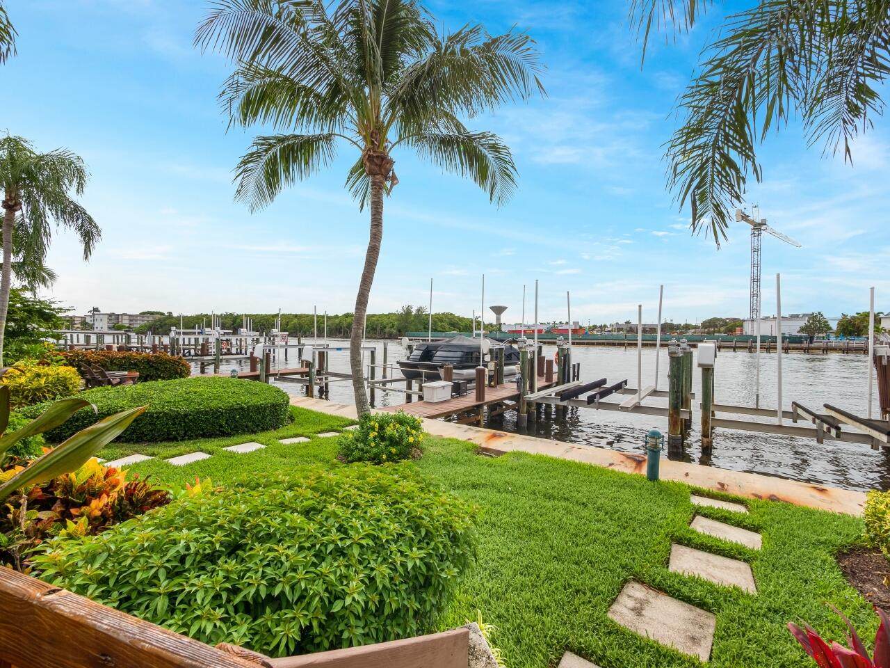 5554 Ocean Boulevard - Photo 1
