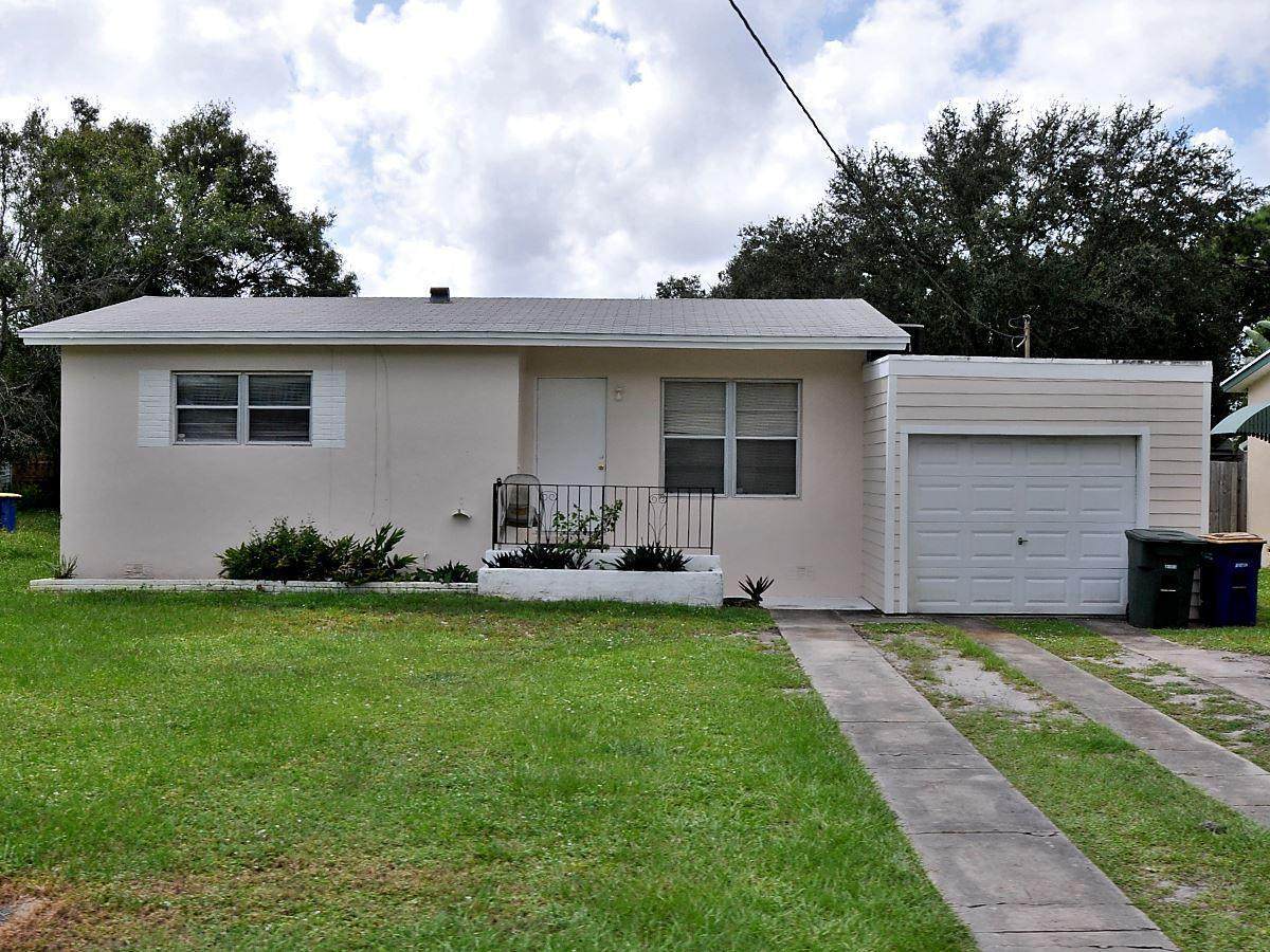 1107 Jasmine Avenue - Photo 1