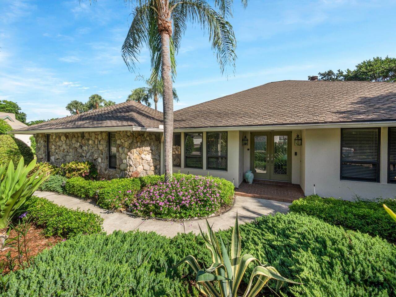 2 Gumbo Limbo Way - Photo 1