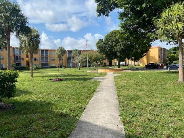 4334 9th Avenue - Photo 1