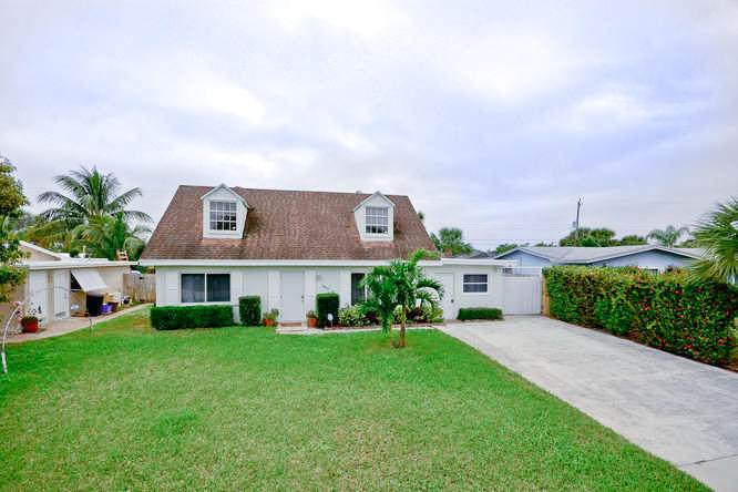 543 Ivy Avenue - Photo 1