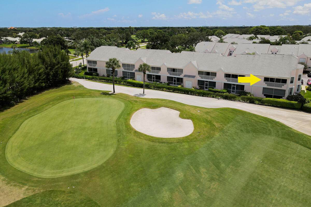 102 Muirfield Court - Photo 1