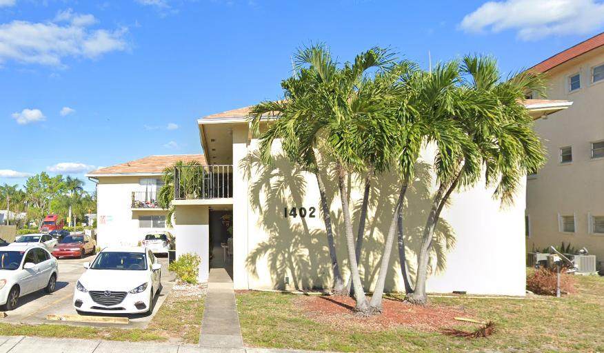 1402 Federal Highway - Photo 1
