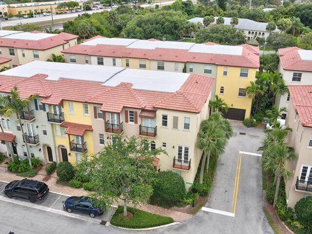 41 Via Floresta Drive - Photo 1