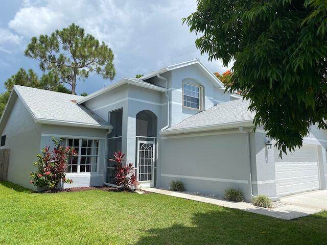 145 Heatherwood Drive - Photo 1