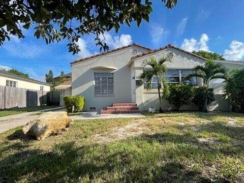 427 44th Street - Photo 1
